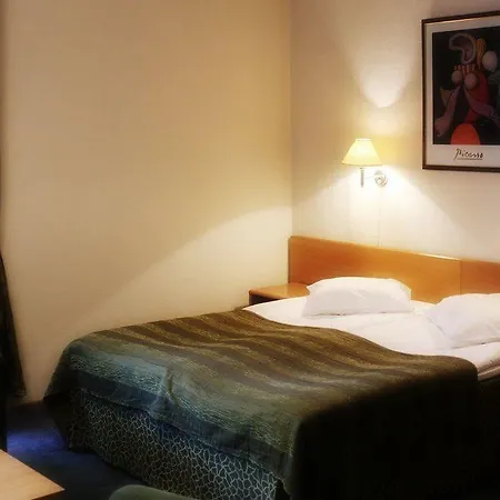Barclay 3* Tartu