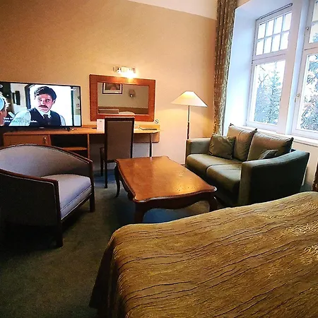Barclay Hotel