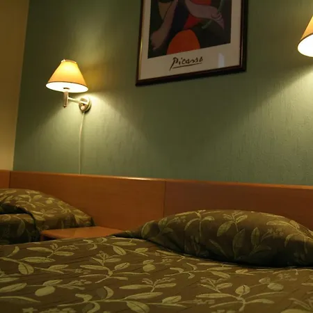 Barclay Hotel